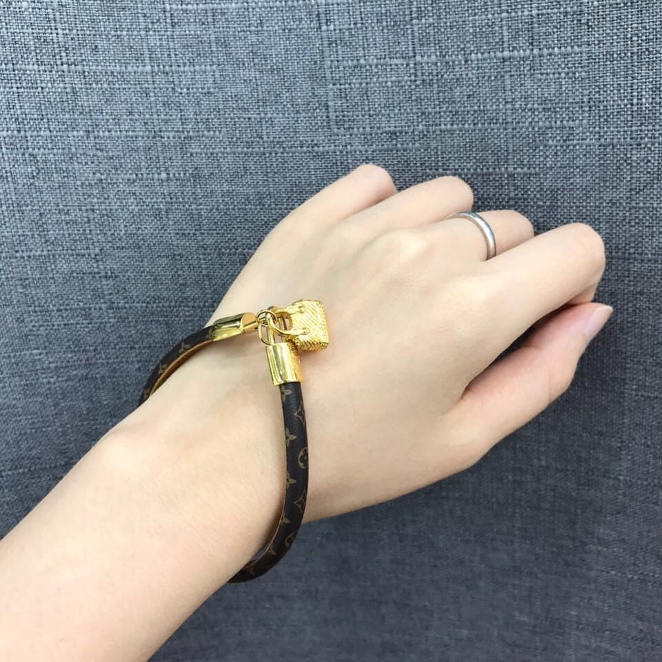 18K Louis Vuitton Alma Bracelet