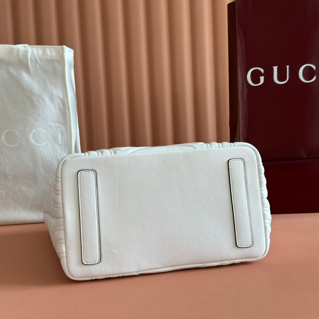 GUCCI 25S SMALL TOTE BAG 39 CM IN WHITE CALFSKIN WITH GOLD HARDWARE