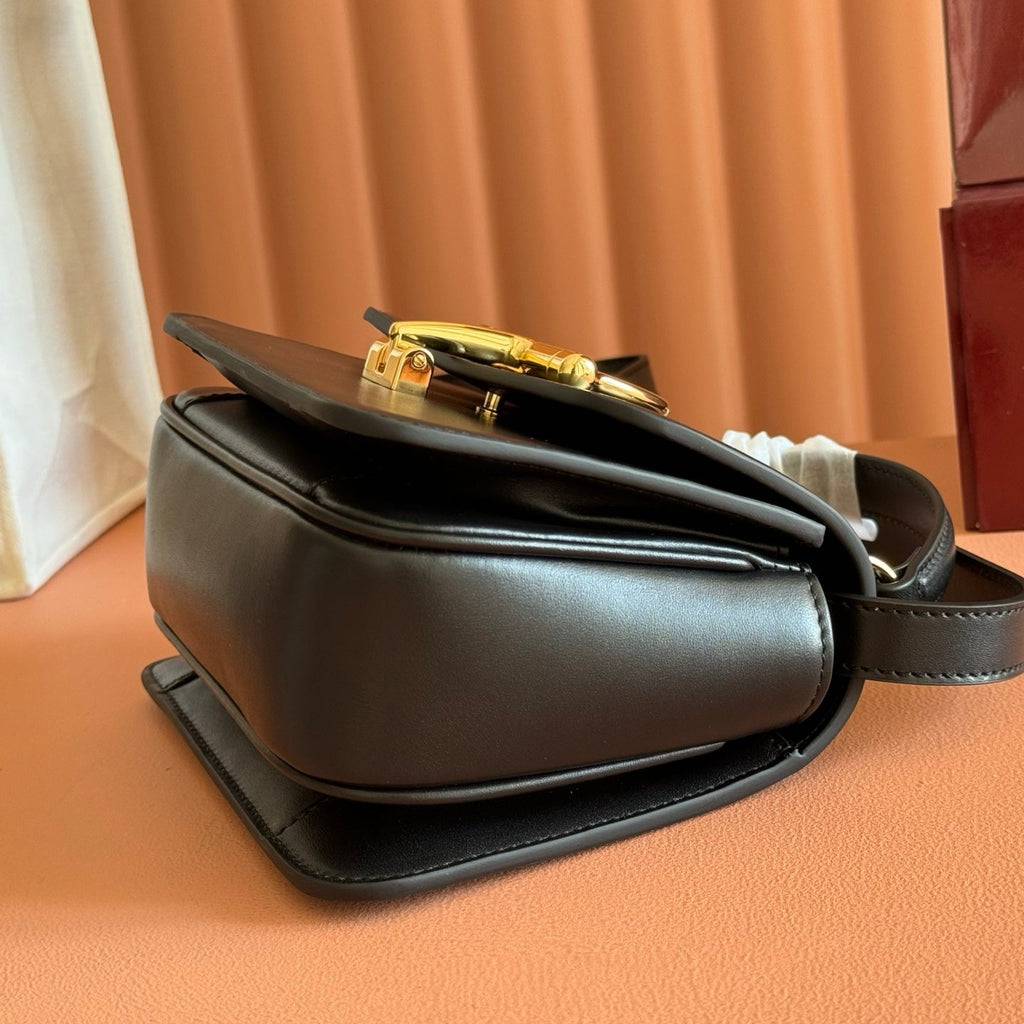 GUCCI 26S SIENA TOP HANDLE BAG 19 IN BLACK CALFSKIN